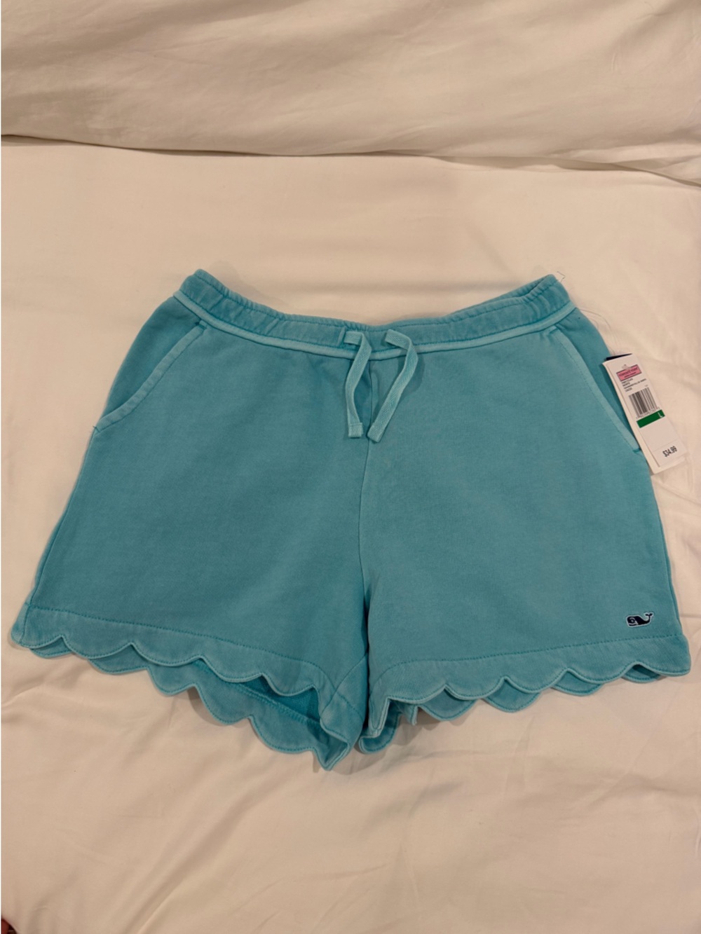 Vineyard Vines Girls Scalloped Shorts - size 14